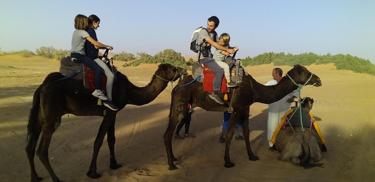 Auberge Camping La Khaima 메르주가 외부 사진