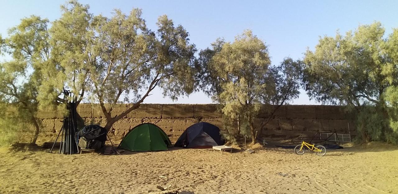 Auberge Camping La Khaima 메르주가 외부 사진